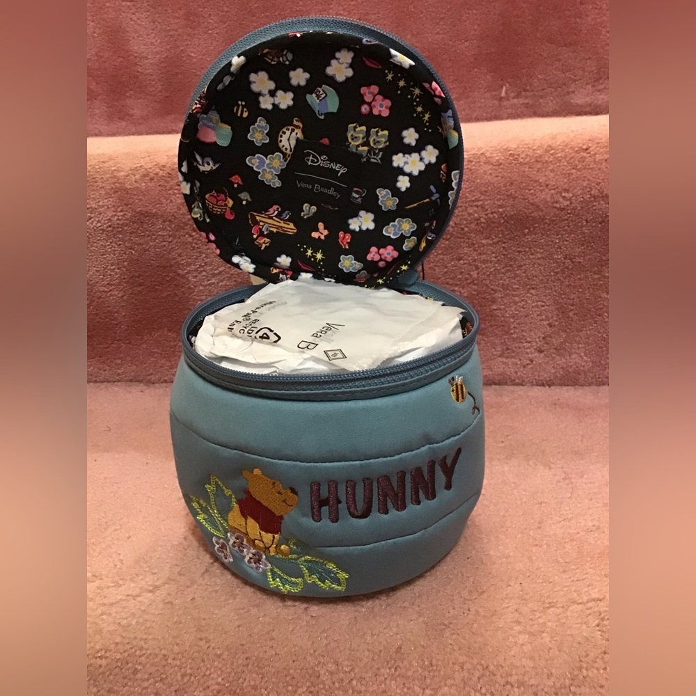 Vera Bradley Disney Winnie the Pooh hunny makeup cosmetic case